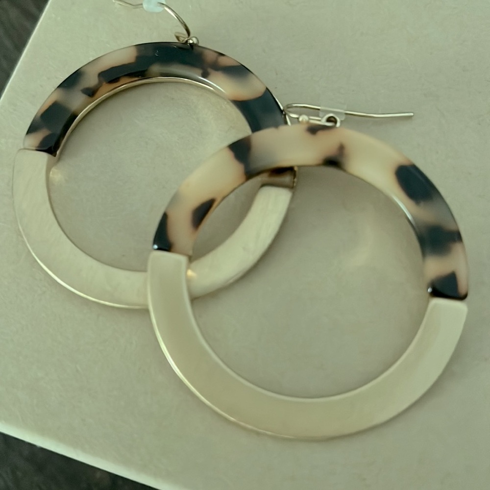 Earrings - Picture 2 of 2